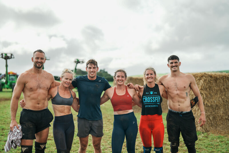 A team regroups between events